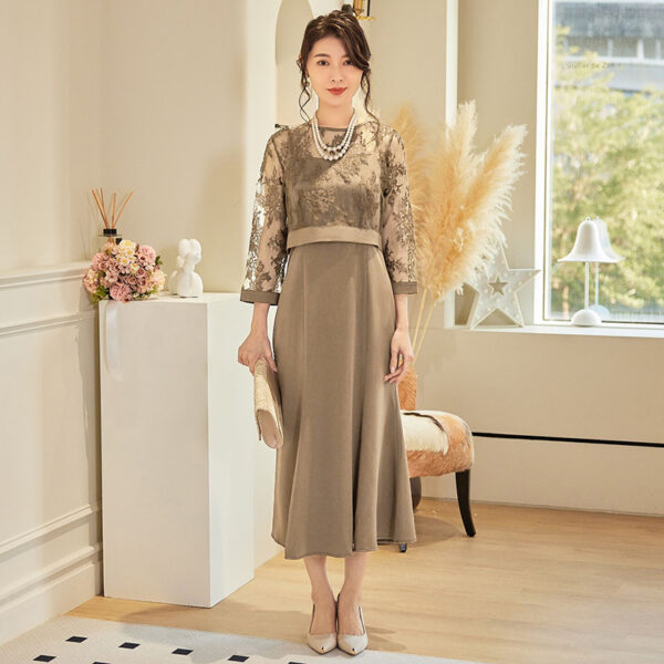 Lady💗蕾絲拼接假兩件魚尾連身裙