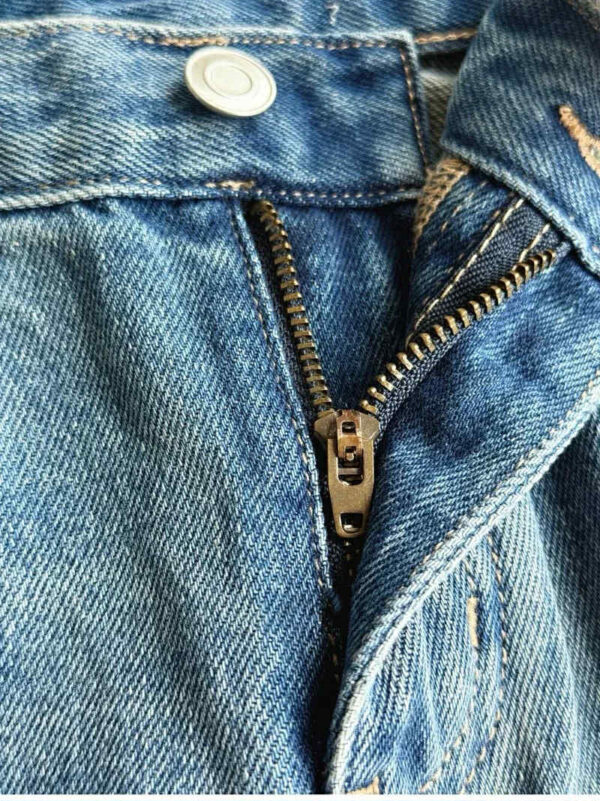 🩷chic 秋裝！高腰摺痕做舊淺色寬鬆闊腿牛仔褲