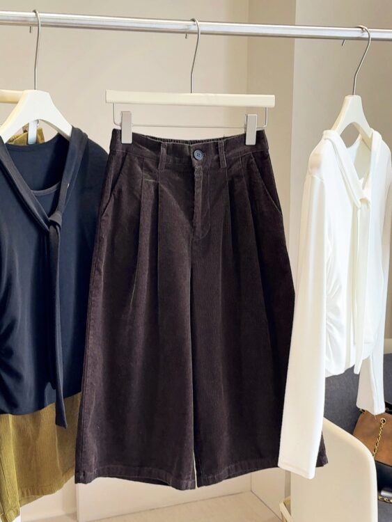 🩷chic 秋裝! 燈芯絨七分闊腿褲