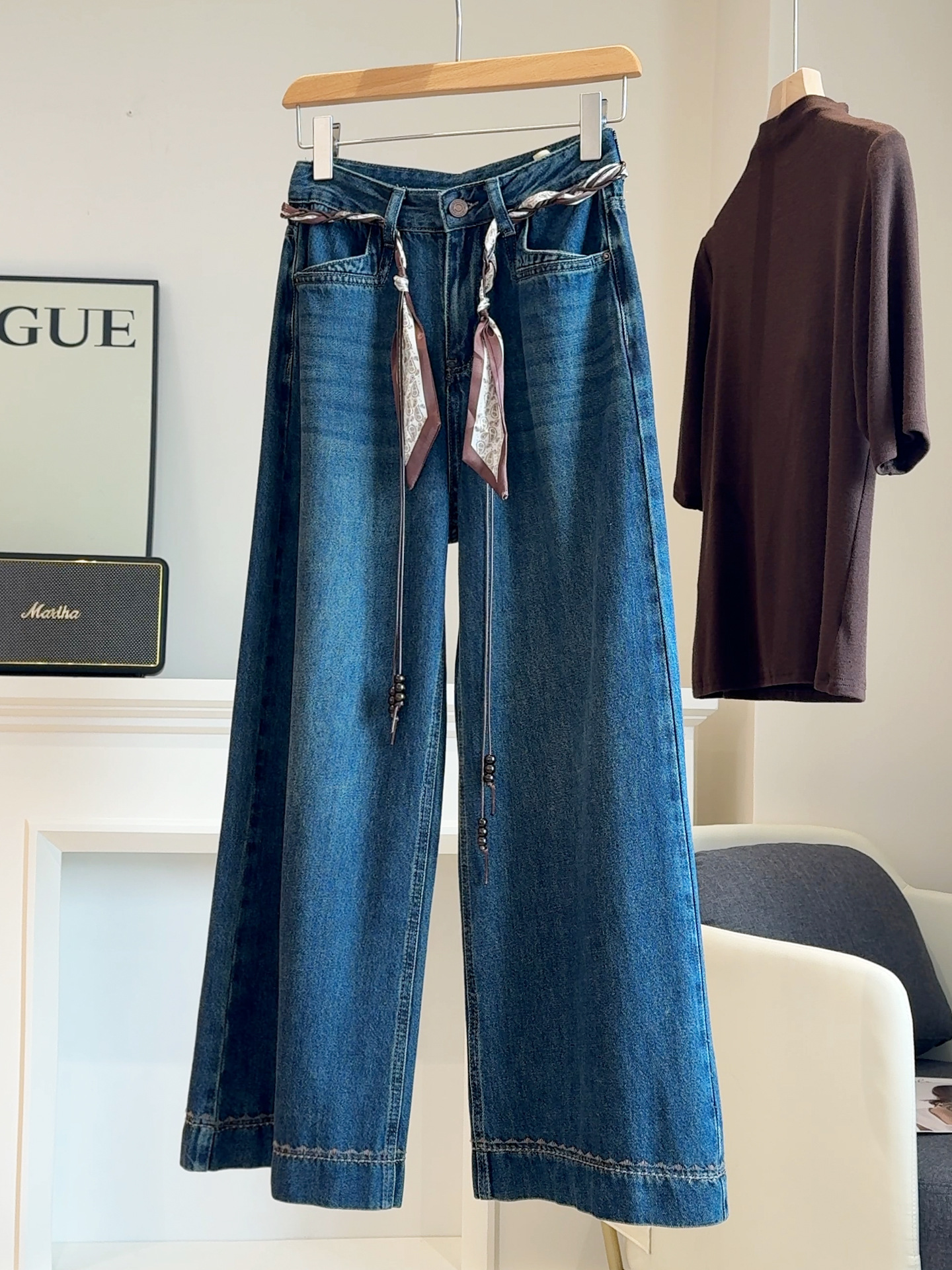 🩷chic 春秋新裝!復古刺繡高腰牛仔褲：圖片 1