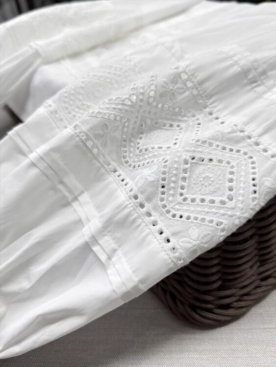 🩷chic 春秋新裝! 鬆身款刺繡長袖綿恤衫