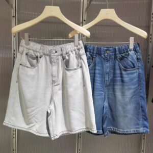 🩷chic 夏季新裝!顯瘦直筒五分天絲牛仔短褲：圖片 5