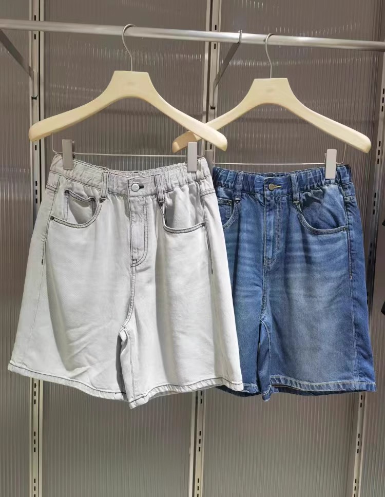 🩷chic 夏季新裝!顯瘦直筒五分天絲牛仔短褲：圖片 5