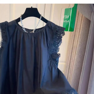 PLUS SIZE💗大碼復古蕾絲拼接無袖小衫：圖片 2