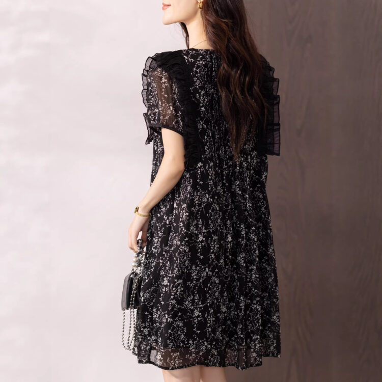 PLUS SIZE💗大碼黑色碎花寬鬆連衣裙