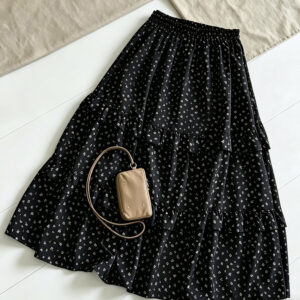 🩷chic 春夏新裝! 黑色顯瘦碎花半身傘裙：圖片 2