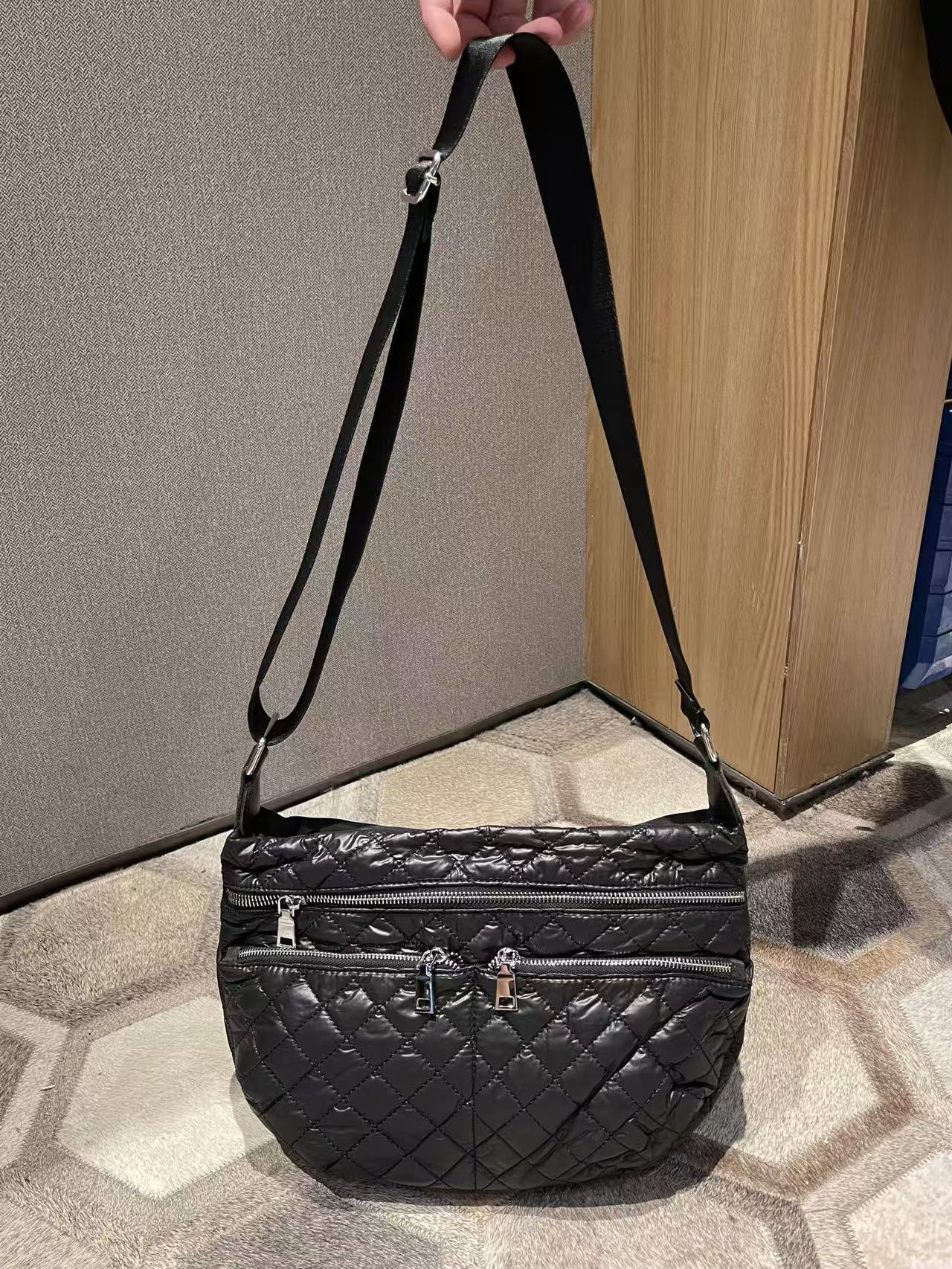 高品質多隔層菱格斜孭袋：圖片 1