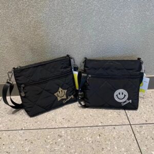 輕便刺繡SMILEY菱格方型斜孭袋：圖片 1