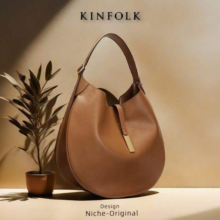 麂皮絨馬術設計餃子袋