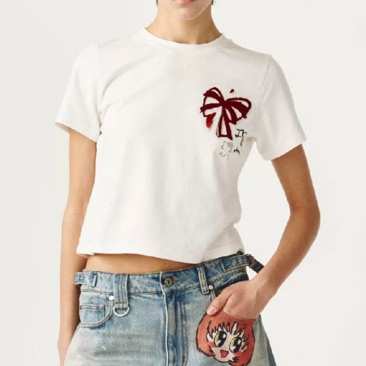 🩷chic 新裝! 少女風蝴蝶结精緻刺繡T恤