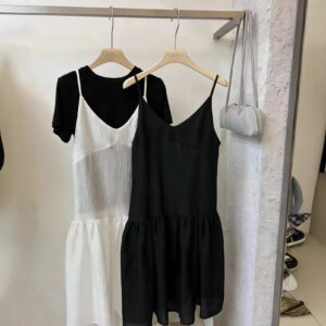 🩷chic 新裝!少女感v領疊穿吊帶連衣裙：圖片 2