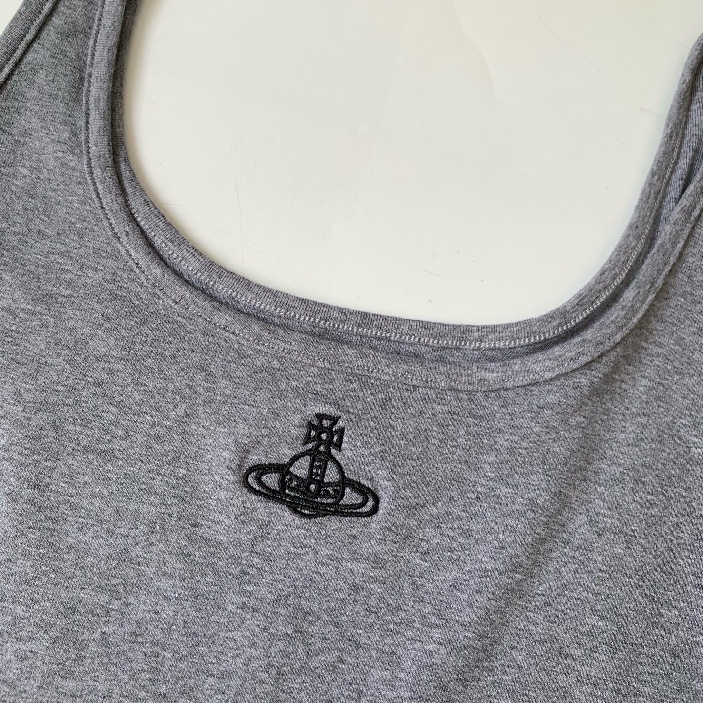 夏季新品✨ vivienne 吊帶背心：圖片 8