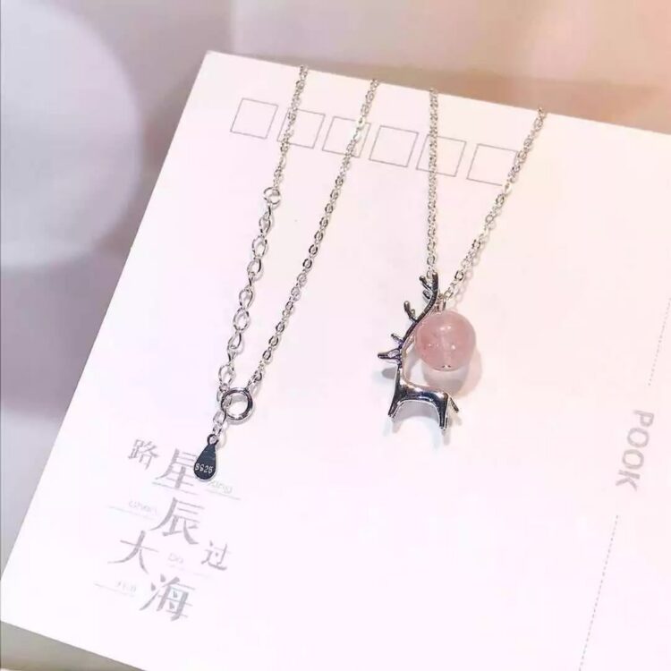 簡約氣質[鹿有你]草莓晶女飾銀項鍊