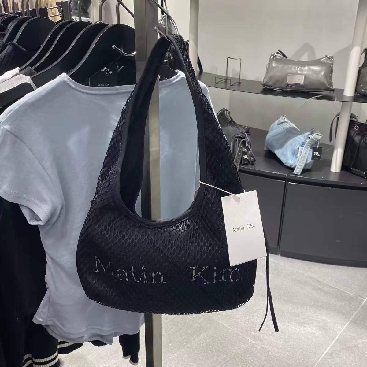 韓國🇰🇷 Matinkim網狀腋下單肩袋：圖片 3