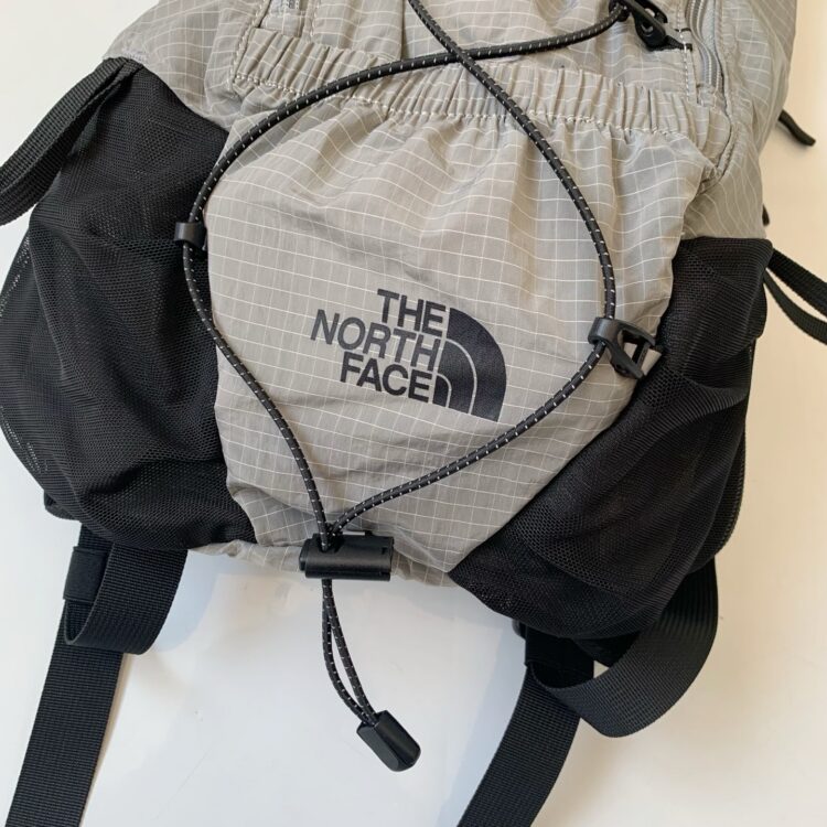 ✨The north face輕便防水背囊