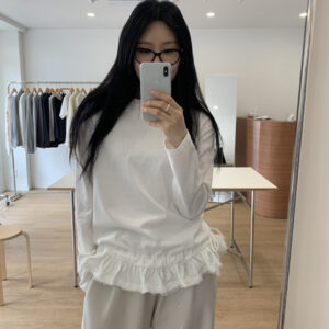 韓國chic甜美拼接喱士花邊長袖打底T恤：圖片 1