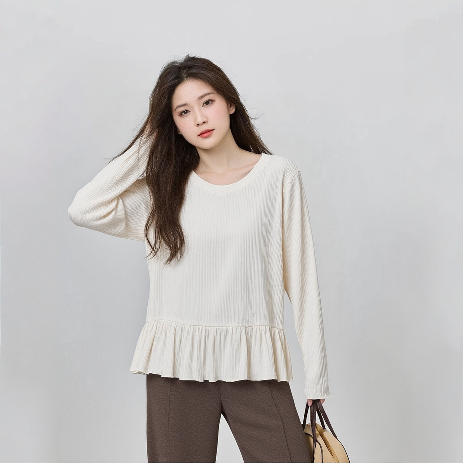 PLUS SIZE💗大碼荷葉邊坑條打底衫：圖片 2