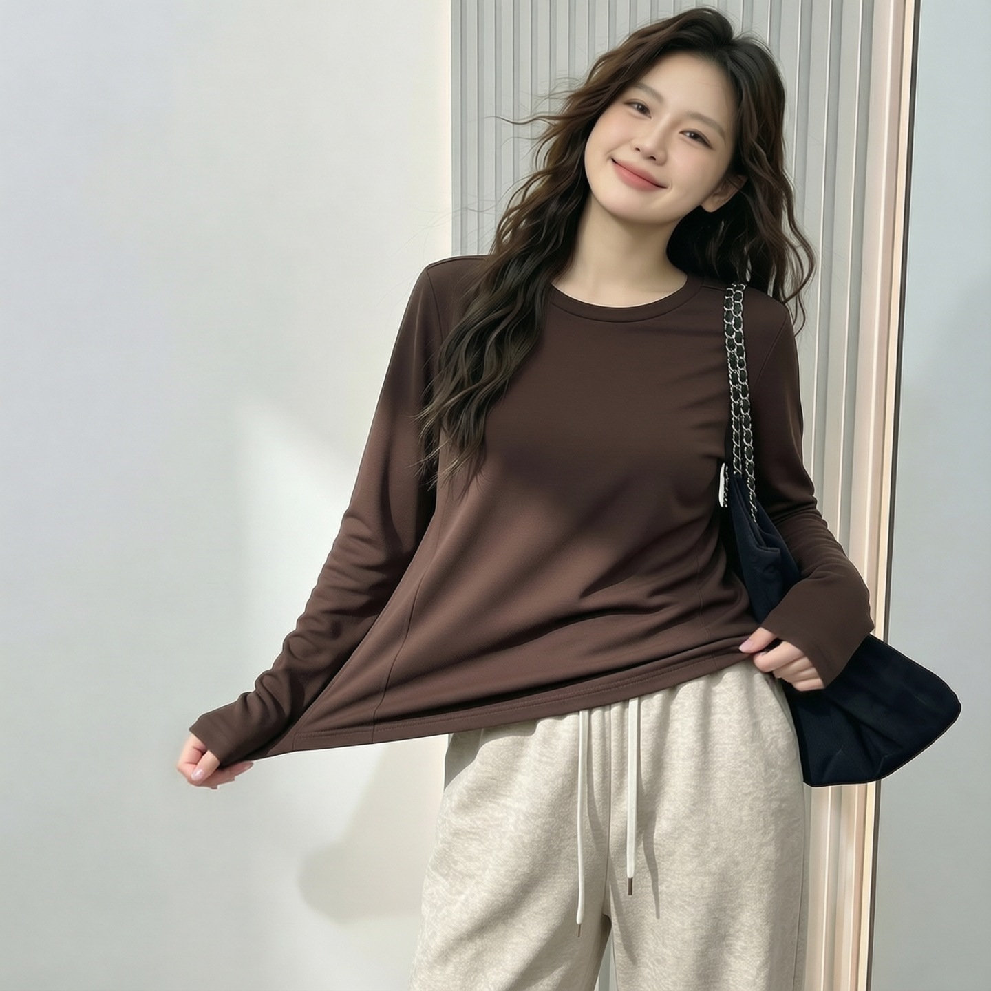 PLUS SIZE秋季高級感顯瘦外穿打底衫：圖片 1